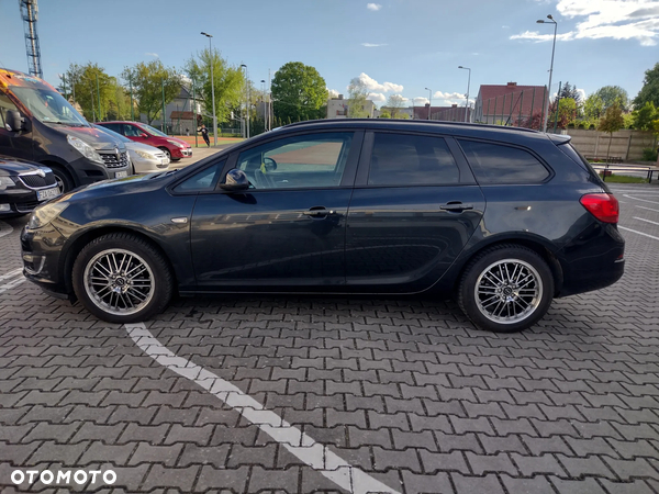 Opel Astra IV 1.4 T Cosmo - 18