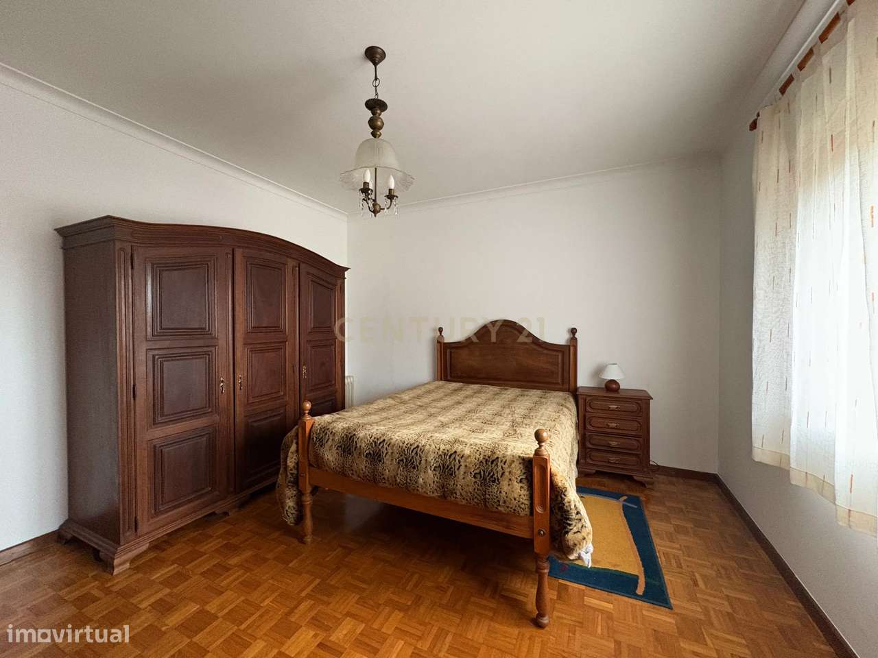 Moradia T7 com Vista Mar e Elevado Potencial em Areosa-21