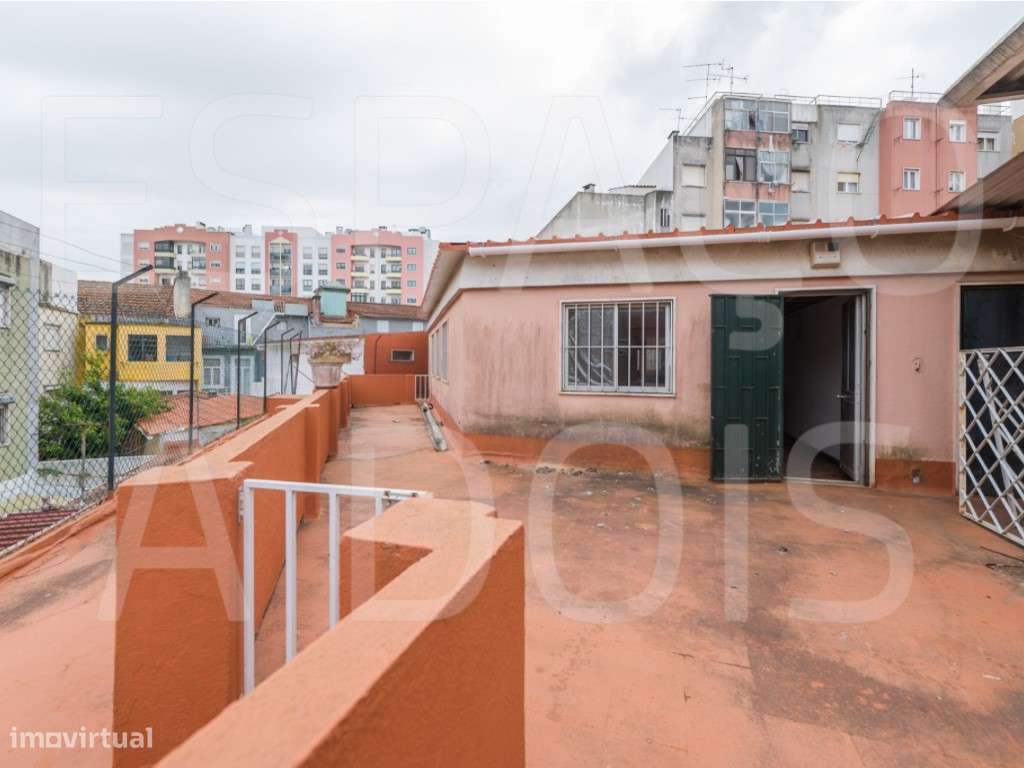 Armazém Amplo; com 2 Pisos! Boa Localização, próximo do Centro da A...-50