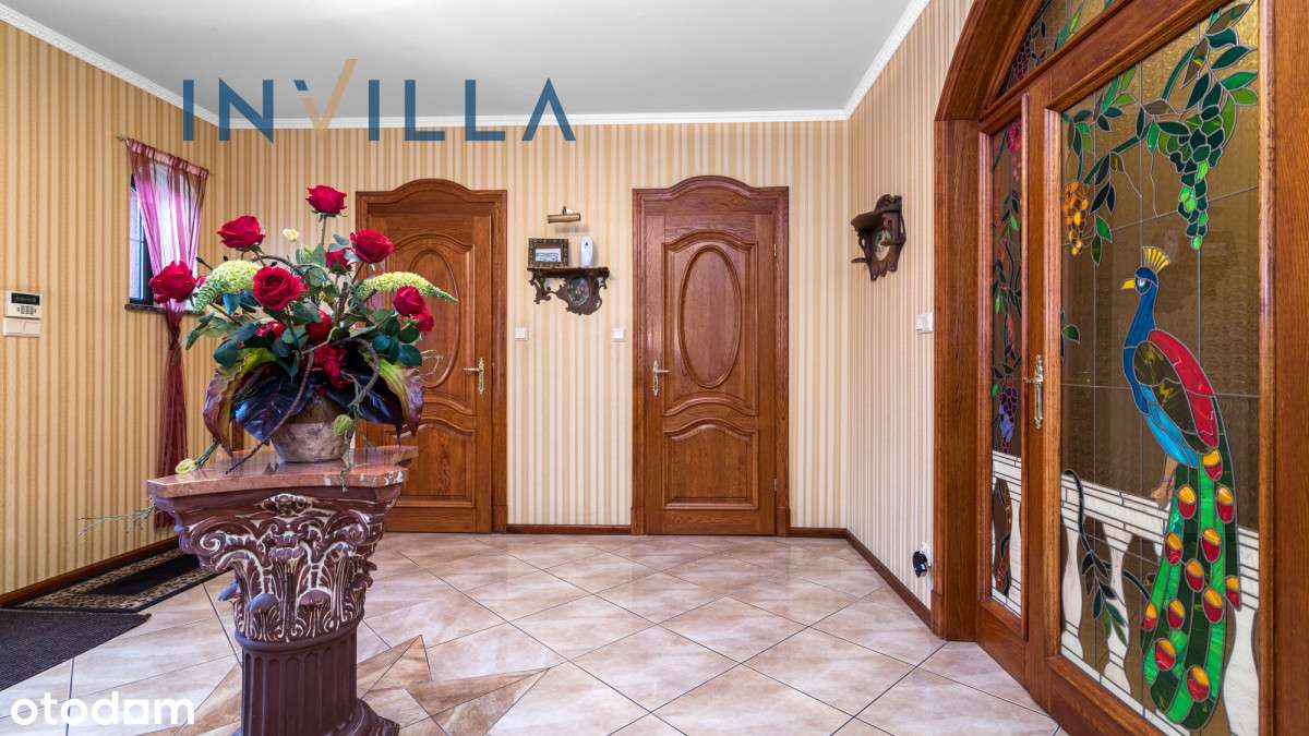 Elegancki Dom W Stylu Pałacowym - Pełny obrazek: 5/20