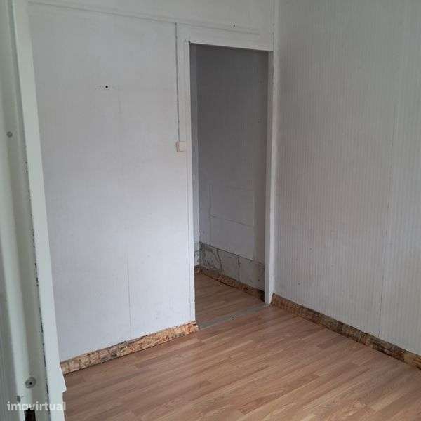 Casa  T1 Pequena - Grande imagem: 4/12