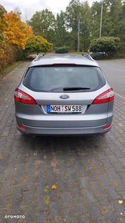 Ford Mondeo 2.0 FF Ghia - 4