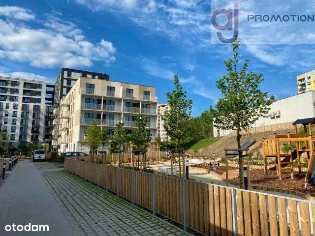 Ładne przestronne 4 pokoje na osiedlu Zenit-13