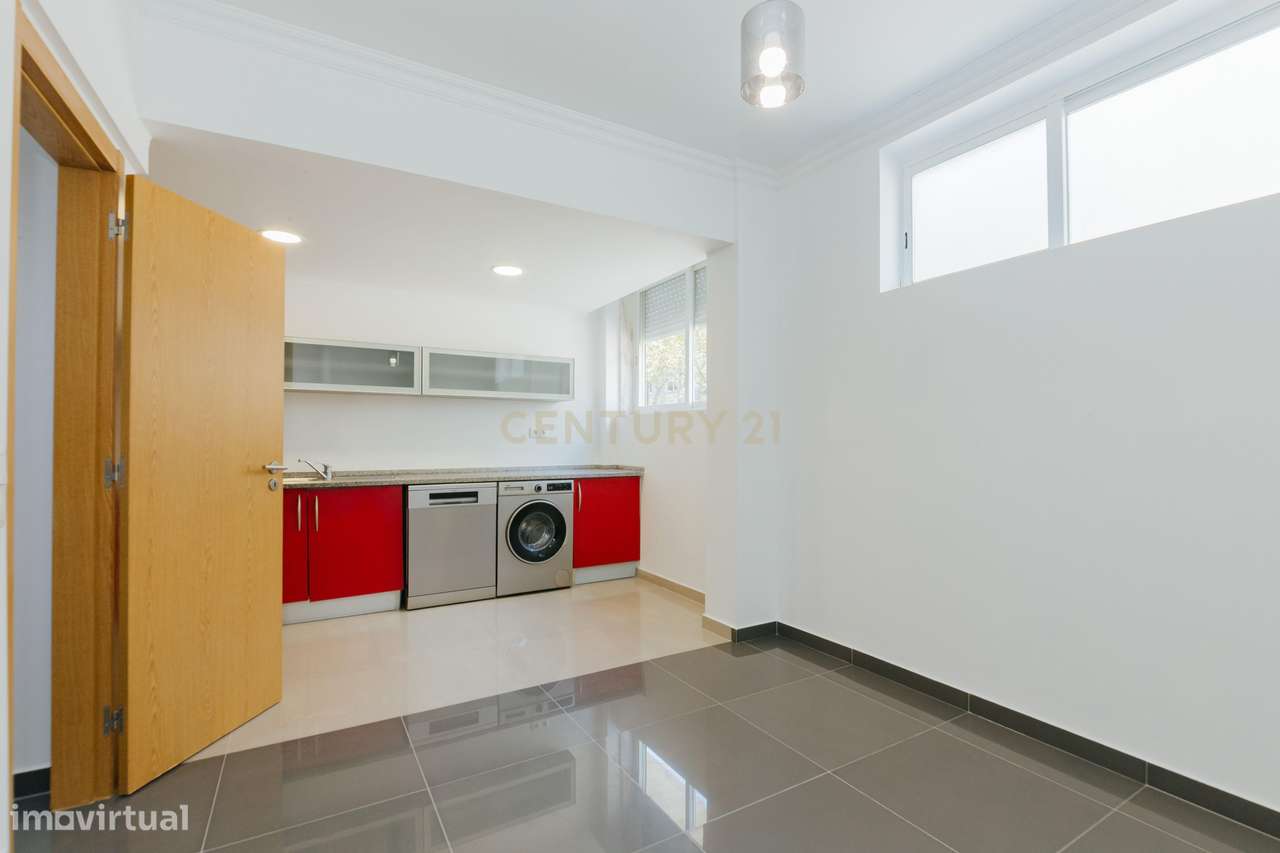 FOTOS NOVAS - Apartamento em Sacavém, Loures - 2 Quartos - Grande imagem: 4/31