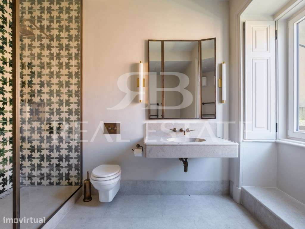 Fabuloso T3+2 com TERRAÇO + VISTA no PRINCIPE REAL - coração de Lisboa-19