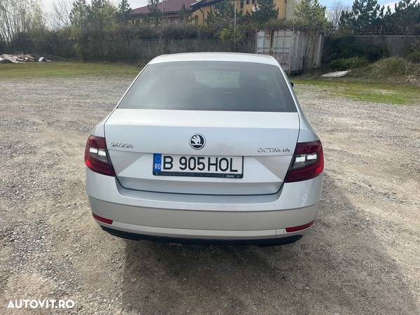 Skoda Octavia 1.6 TDI Style - 4