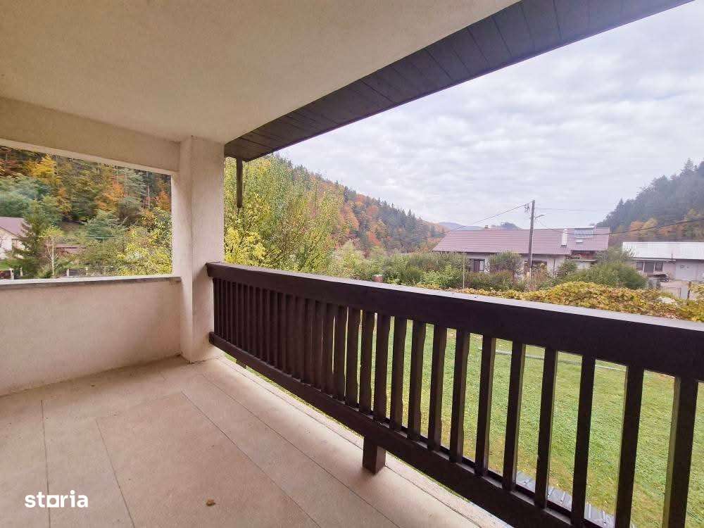 Vilă și teren generos de 3500 mp, Bâtca Doamnei - Piatra Neamț-7