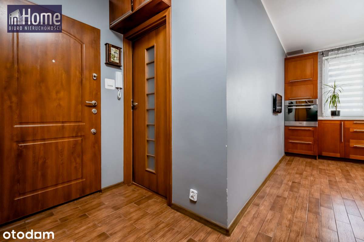 Niski blok * Cegła 2001 * 44m2 Parter - Pełny obrazek: 4/8