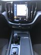 Volvo XC 60 2.0 T8 PHEV Momentum Plus AWD - 36