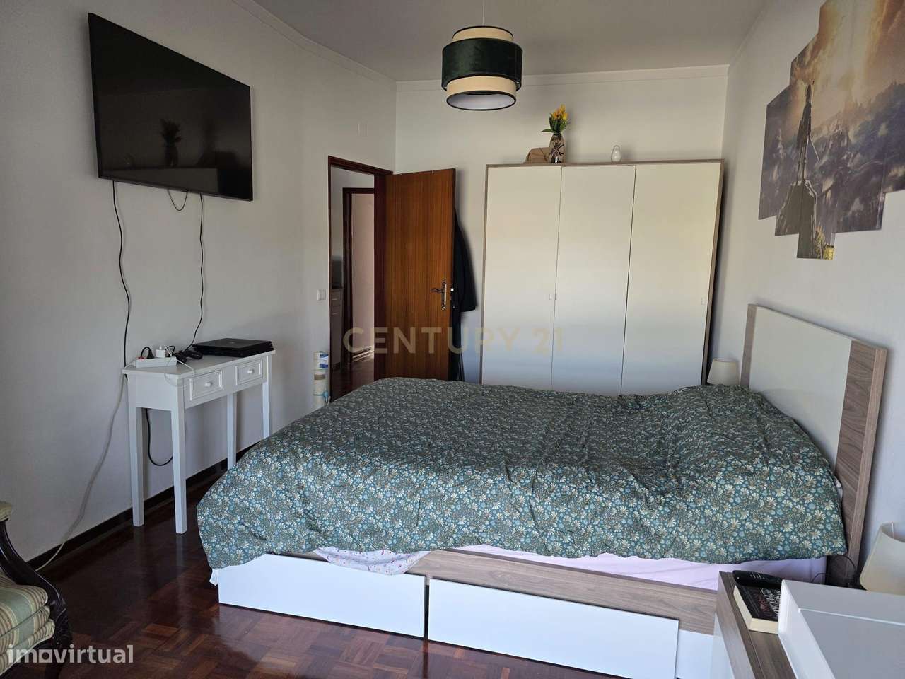 Apartamento T4 Remodelado no Centro de Tomar-13