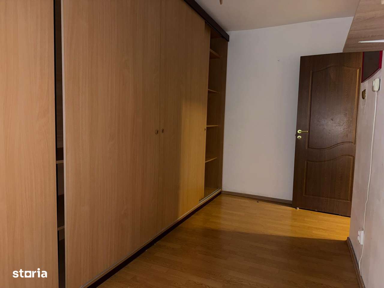 Vanzare apartament 3 camere,  mobilat+utilat, Targoviste, micro 9-10