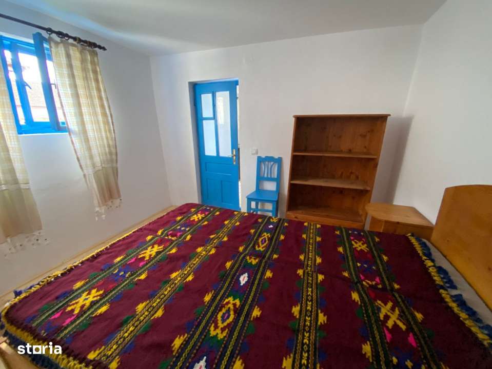 Casa cu 4 camere  si 625 mp teren in Avrig-2