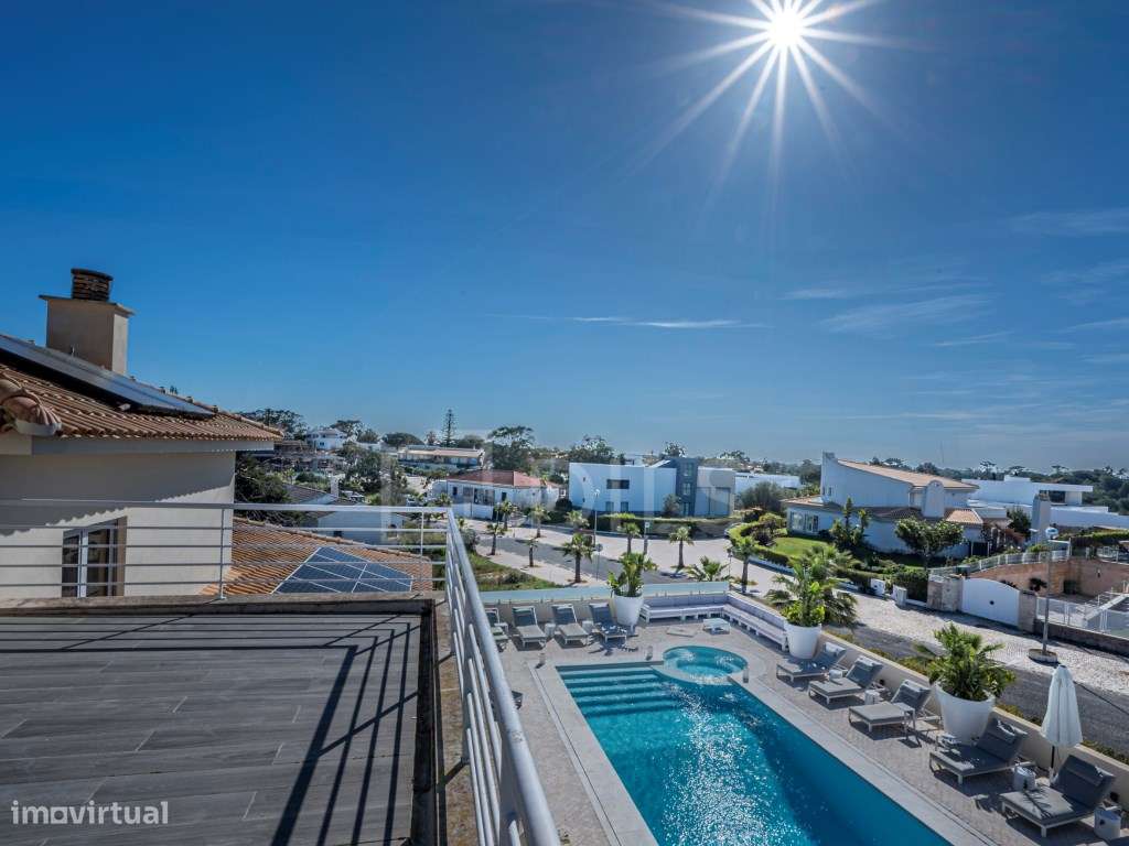 Moradia T6+1 em Soltróia, junto à praia, com piscina-21