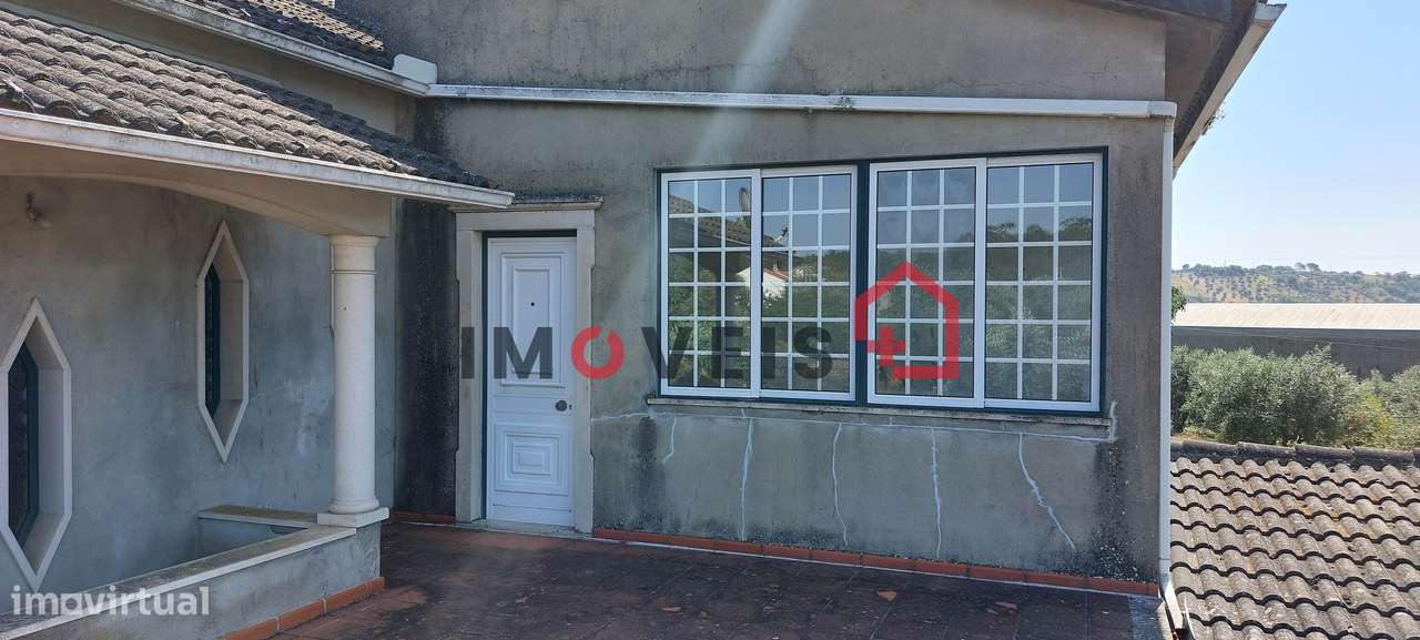 Moradia situada a dois minutos da Cidade de Ourém-6