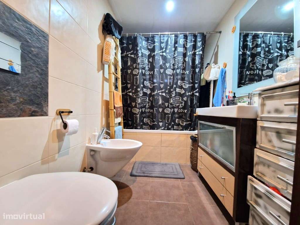 Apartamento T2 em Sesimbra com vista para o Castelo-9