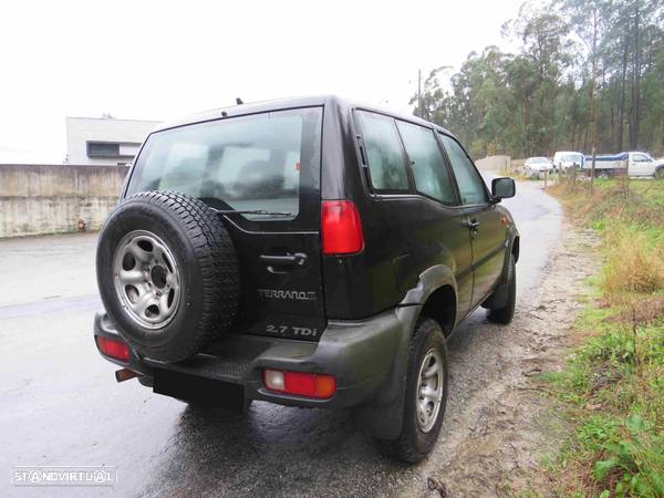 Nissan Terrano II 2.7 D (125Cv) de 2000 - Peças Usadas - 4