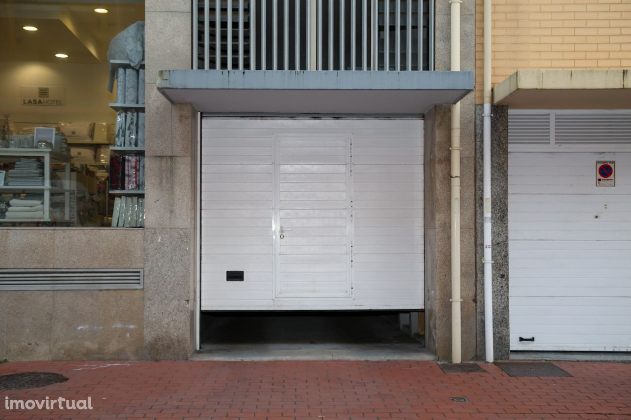 Lugar de garagem no centro de Espinho