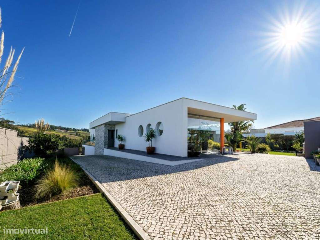 Moradia com vista campo e a apenas 5 minutos da Praia do Baleal-9