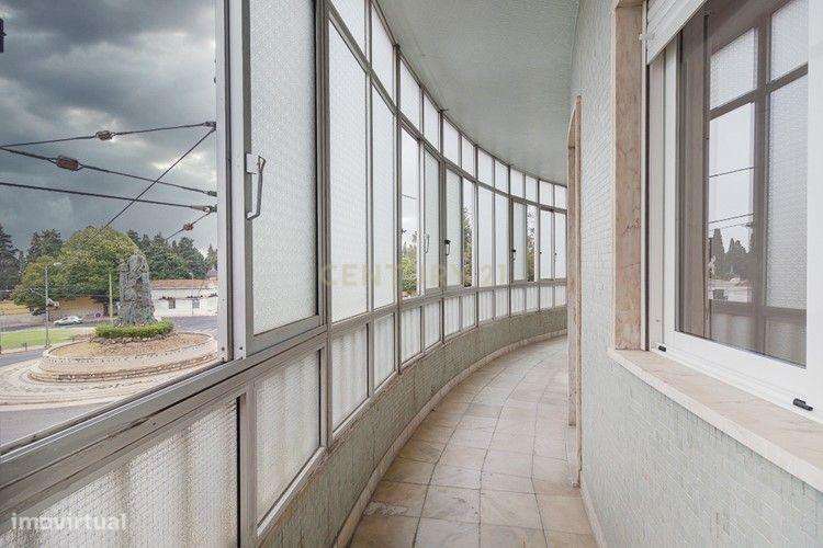 Apartamento T2 bem localizado - Grande imagem: 5/32