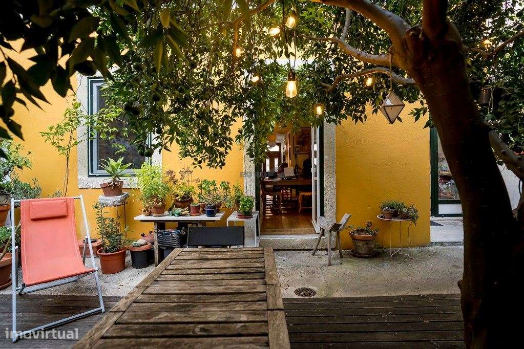 Moradia duplex na Graça com 5 Quartos e Jardim-21