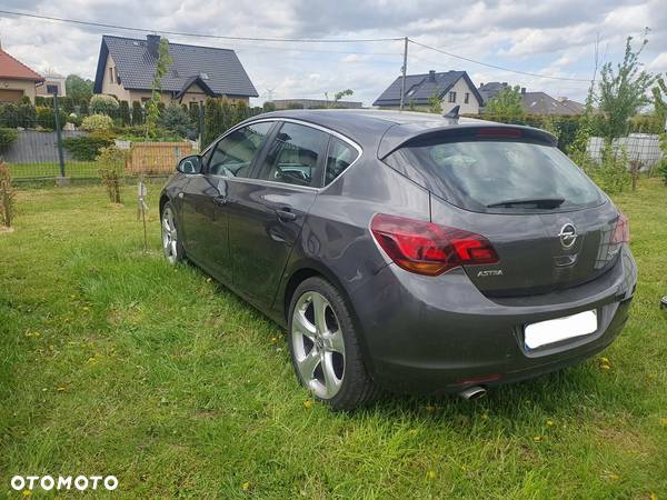 Opel Astra 1.4 Turbo Sport - 9