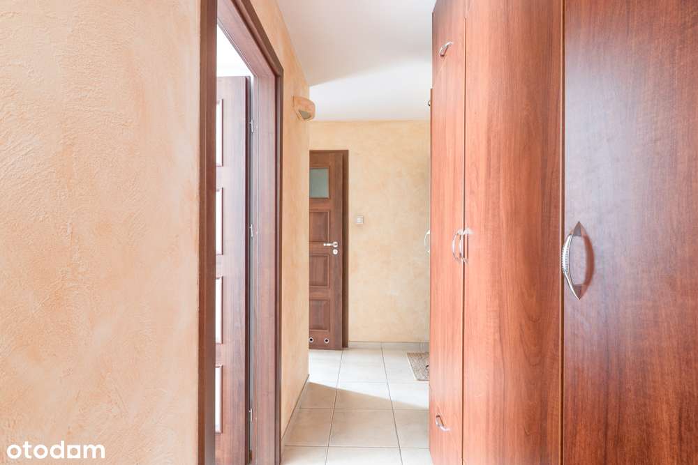 Sprzedaż lub zamiana na większe 3-4 pokojowe mieszkanie. Dopłata-8