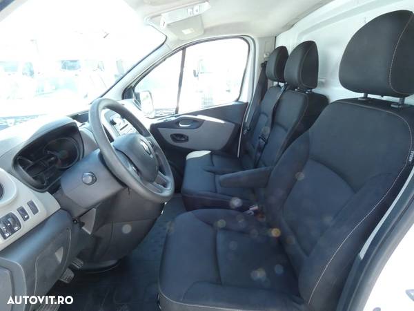 Renault Trafic - 15