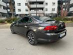 Volkswagen Passat 1.6 TDI DSG Comfortline - 6