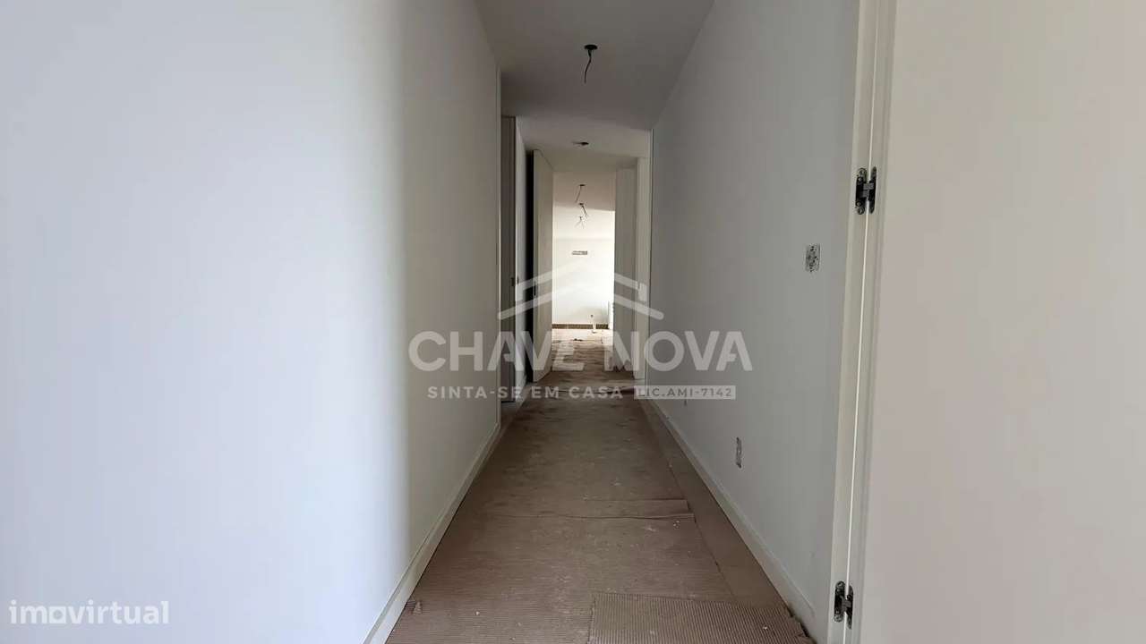 T3 Novo c/ 2 Lugares de Garagem na Maia-34