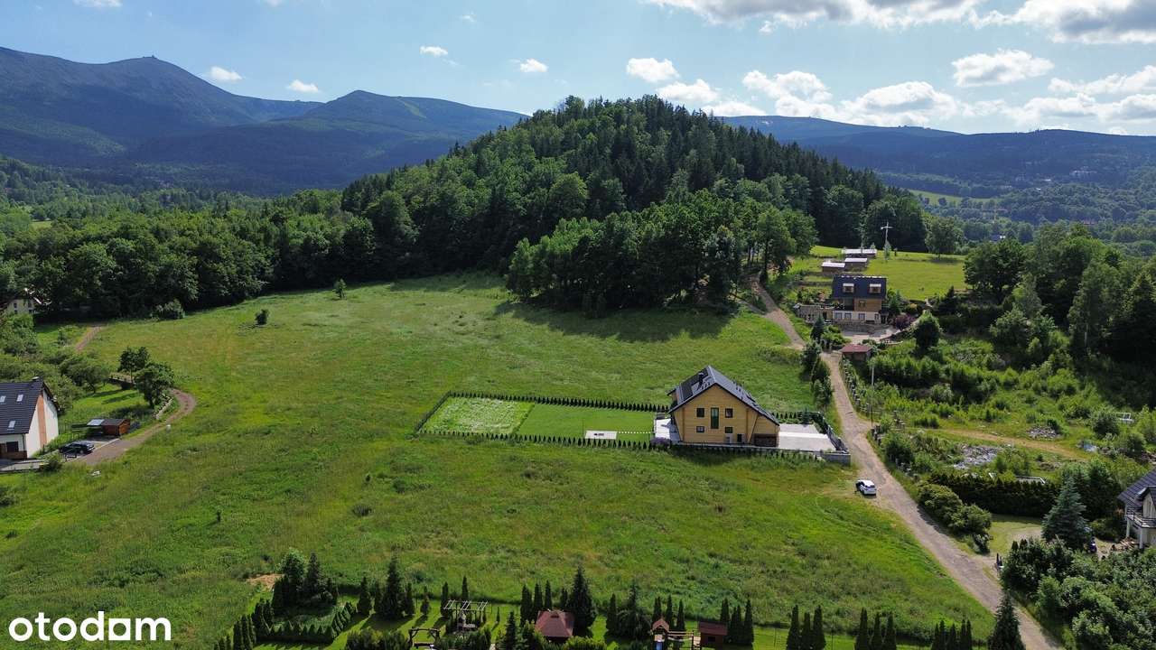 Słoneczna działka 1764 m2. Mega widoki! Parę min. od centrum. Media!-3