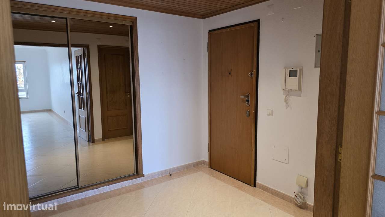 Excelente Apartamento T3 em Corroios - Grande imagem: 4/30