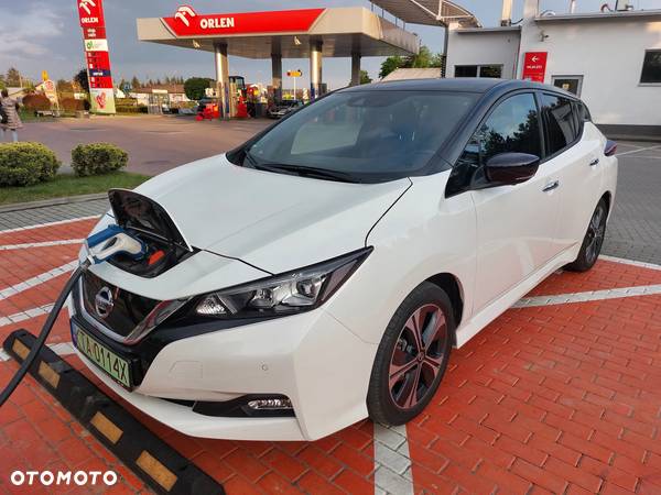 Nissan Leaf 40kWh N-Connecta - 1