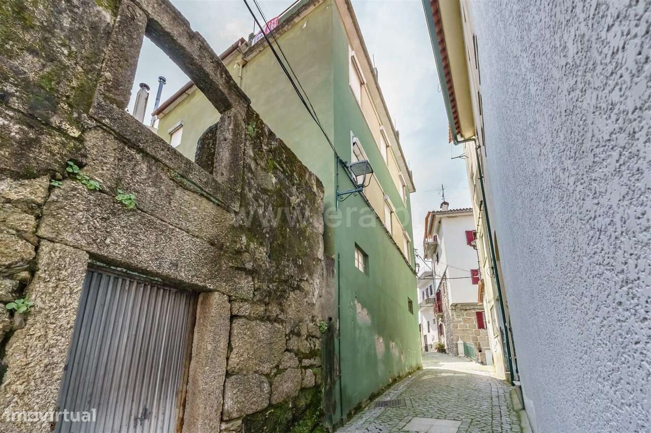 Moradia T5 / Seia, São Romão - Grande imagem: 2/20