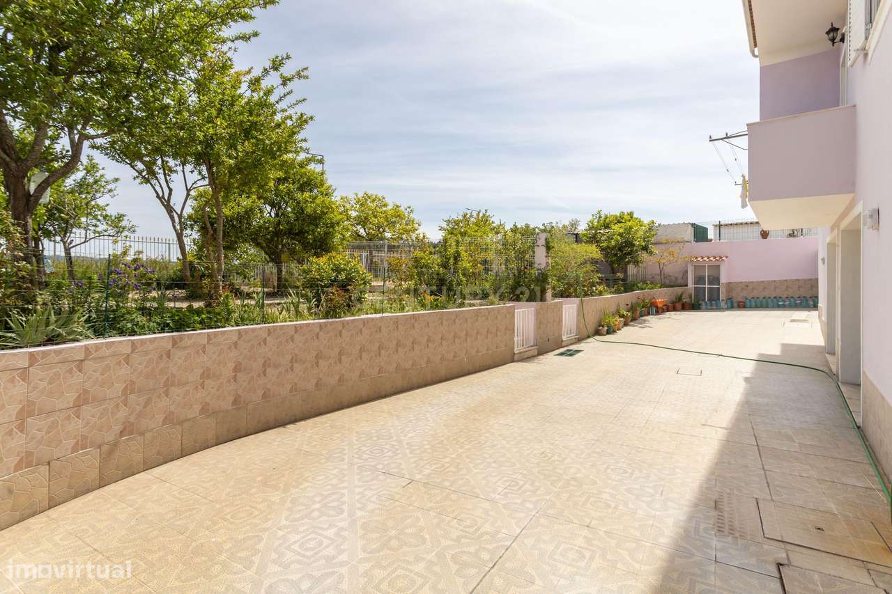 Moradia de 6 assoalhadas em lote de 500 m2-40