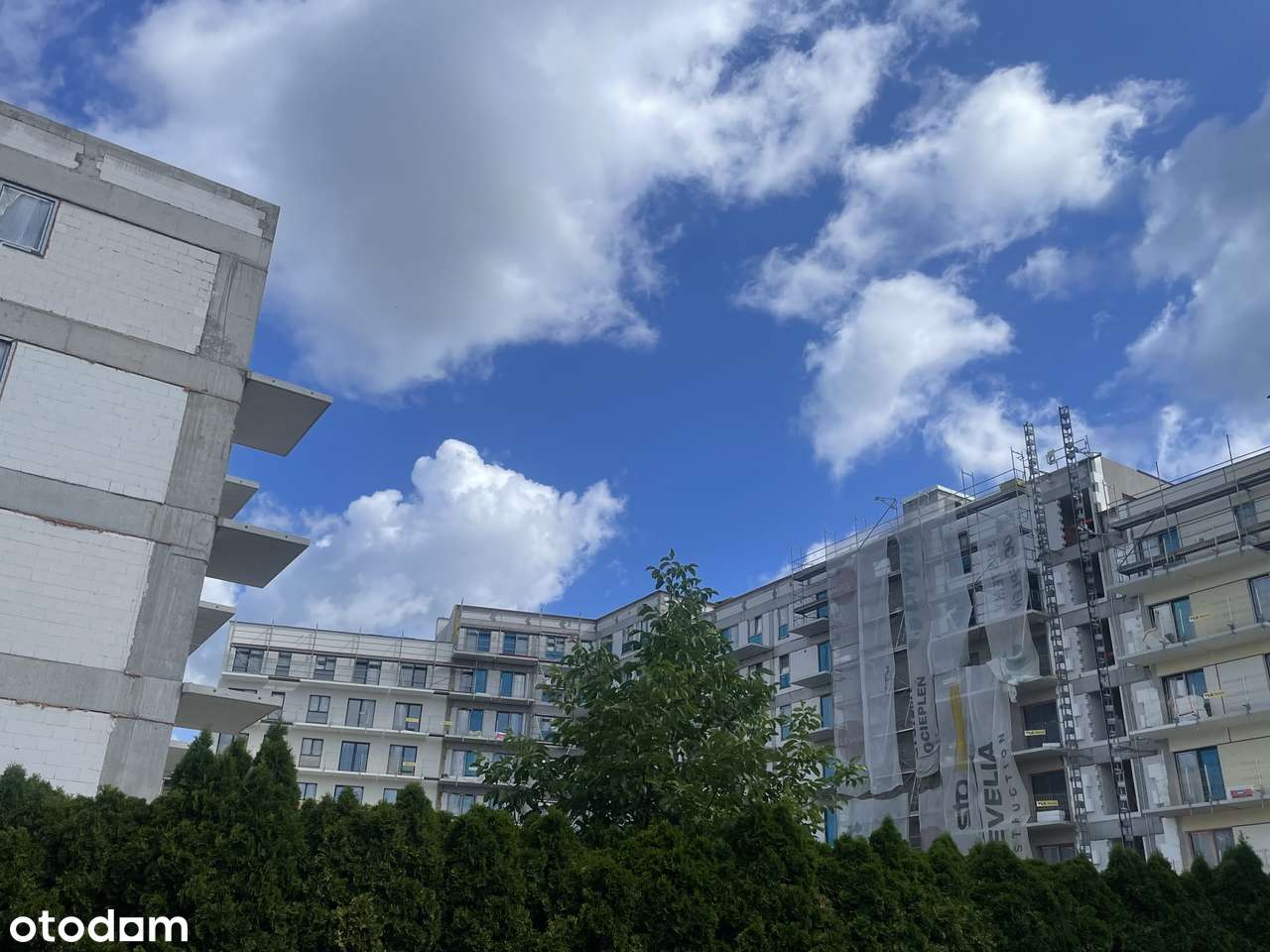 Ostatni duży lokal z tarasem - zamknięte osiedle-11