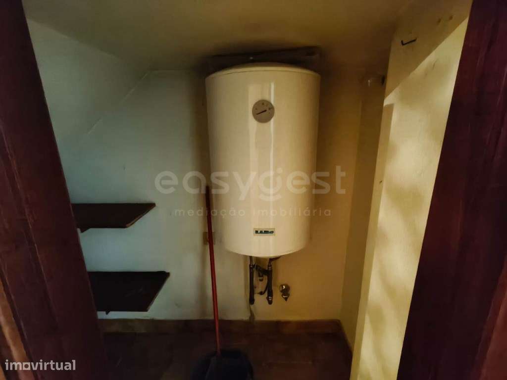 T3 - Loja Convertida em Habitação a 400m da Praia | Excelente para ... - Grande imagem: 2/17