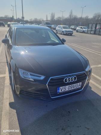 Audi A4 2.0 TDI S tronic - 1