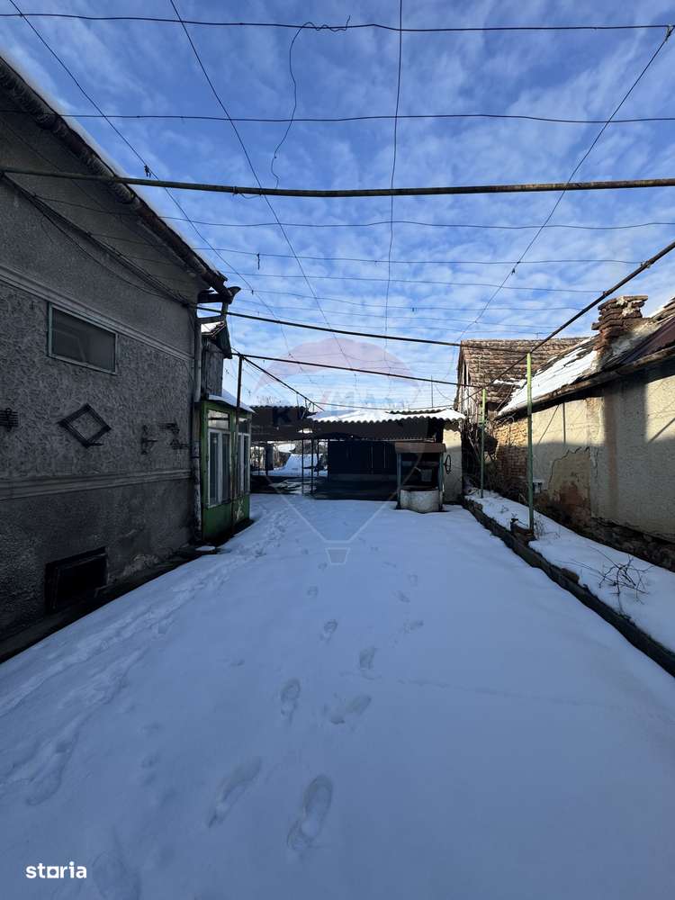 Casă pe str. Avram Iancu în Dumbrăveni-2