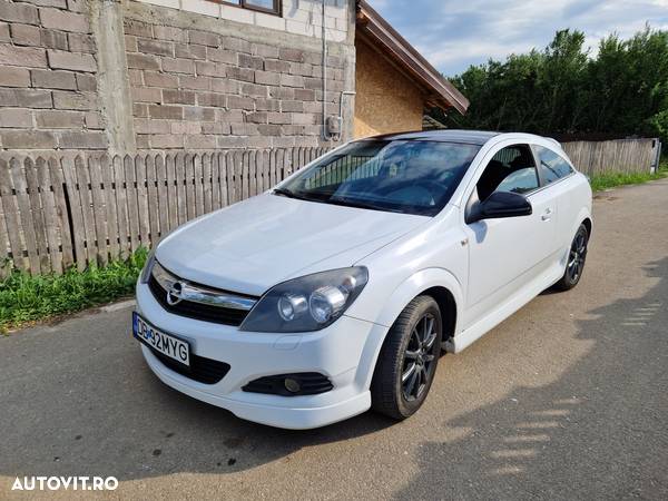 Opel Astra GTC 1.9 CDTI Sport - 1