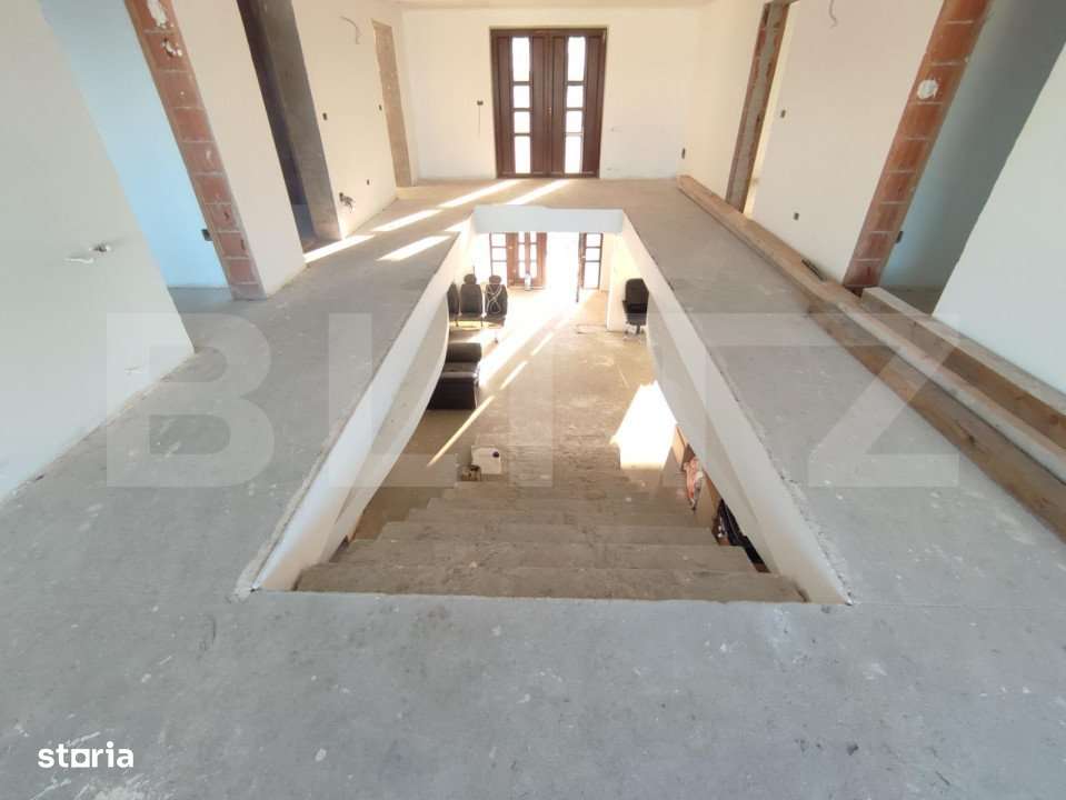 Casa individuala semifinisata, 2000mp teren, zona centrala Radauti - Imagine principală: 4/15
