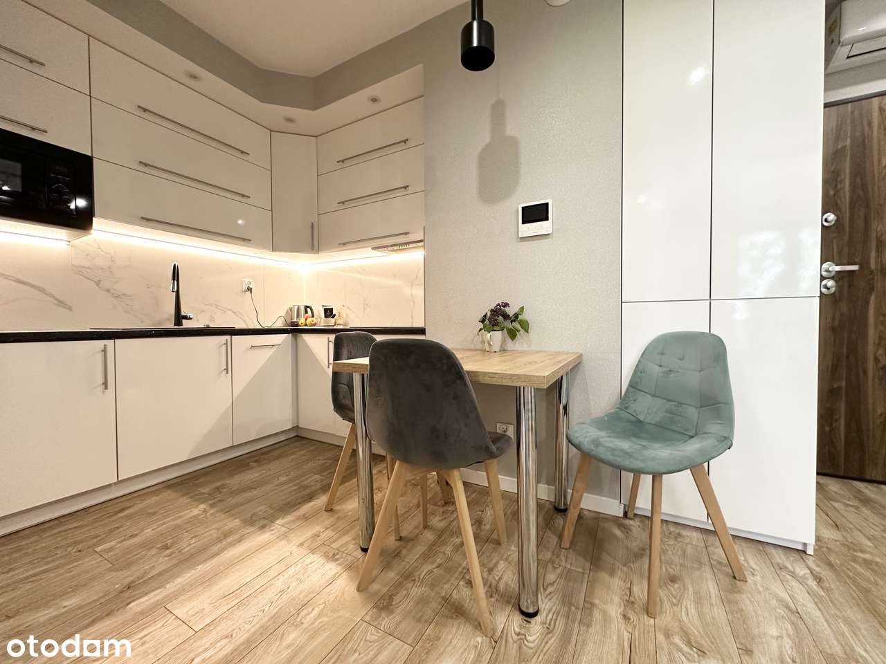 2 oddzielne pokoje. WT 2.0! Od 20 maja! Parking gratis, MPEC, balkon. - Pełny obrazek: 2/13