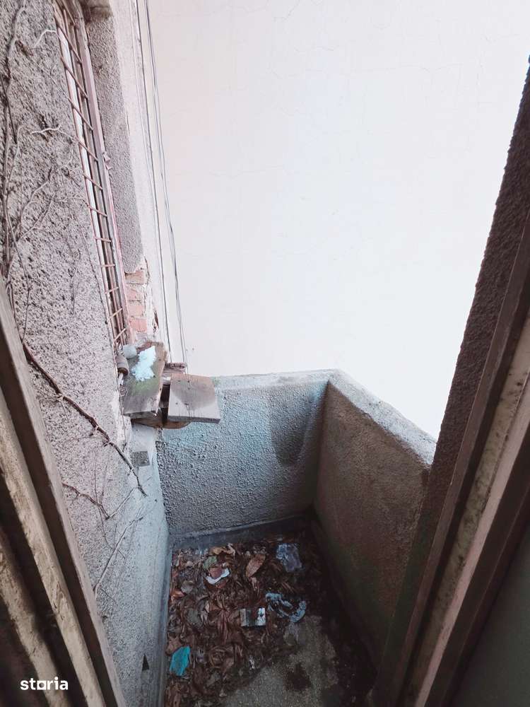 Caderea Bastiliei, apt. 2 camere, etaj 1, balcon,50mp, pe lista de U 3-11