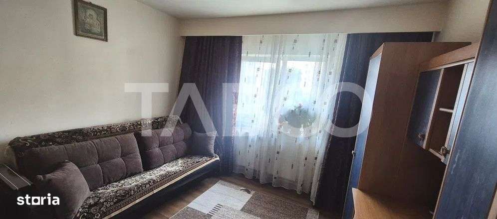 Apartament cu 2 camere de vanzare in Plopilor bloc izolat cu boxa