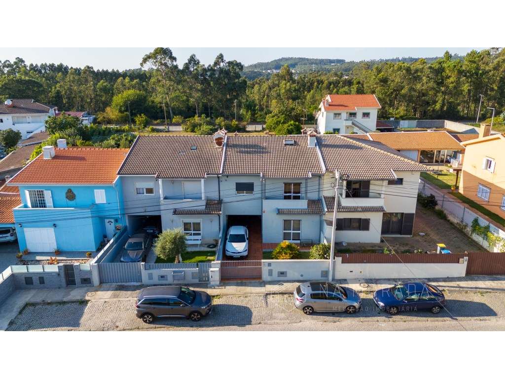 Moradia T4 em São João de Ver | Espaço, Conforto e Convívio-41