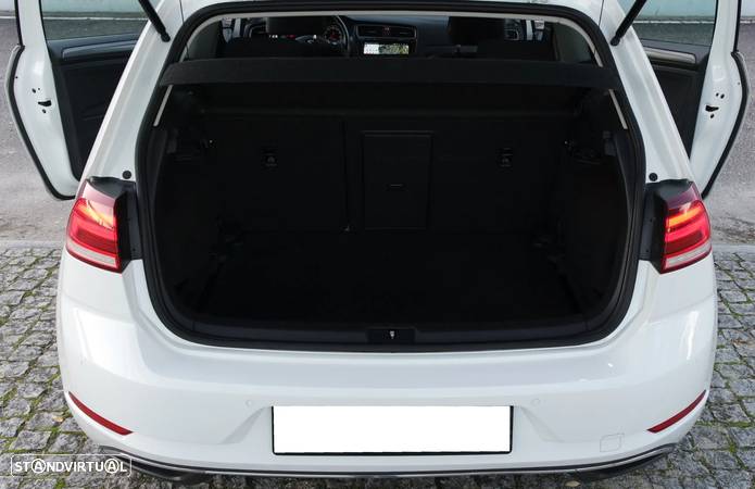 VW Golf 1.6 TDI R-Line - 43