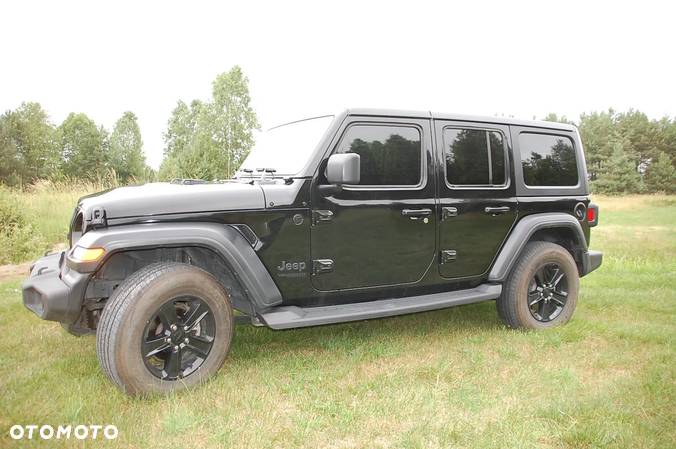 Jeep Wrangler - 11