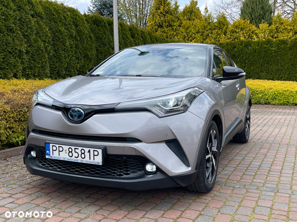 Toyota C-HR Hybrid Style Selection - 4