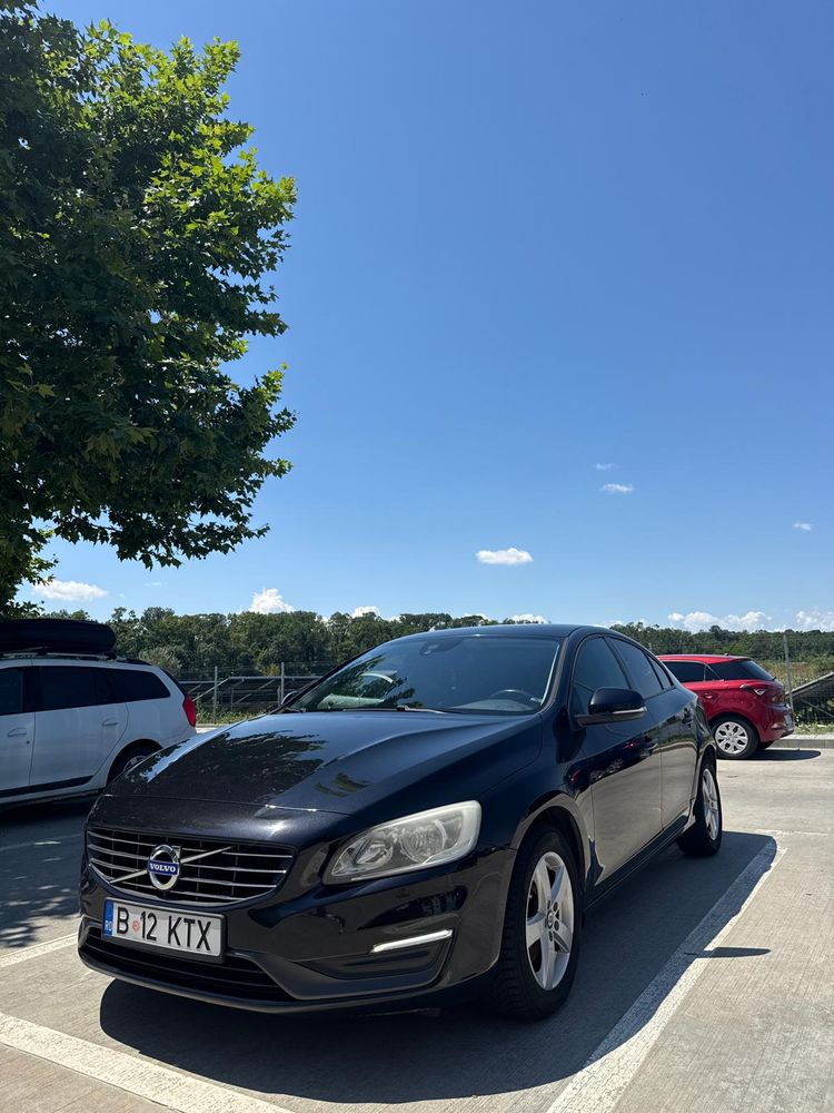 Volvo S60 II [2010 - 2018] D2 Start-Stop R-Design 2016