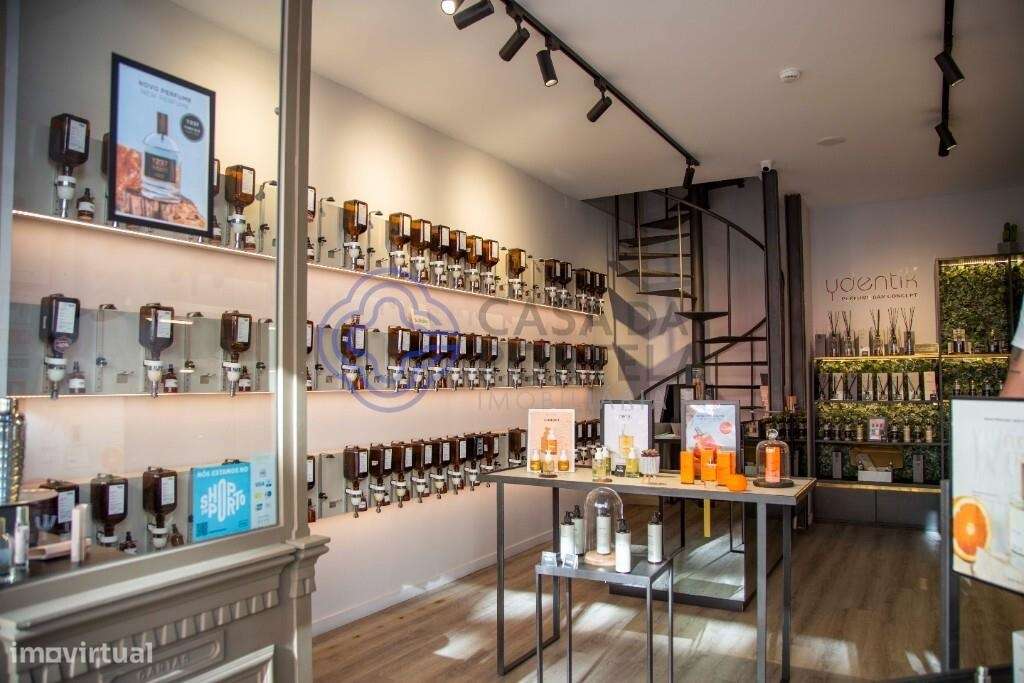 Oportunidade , trespasse Loja no Mercado do Bolhão na Baixa do Porto - Grande imagem: 5/25