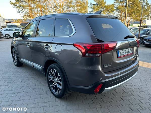 Mitsubishi Outlander 2.0 Intense + 4WD CVT - 5